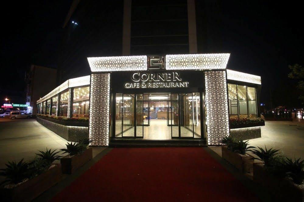 The Corner Hotel Sincan Exterior photo